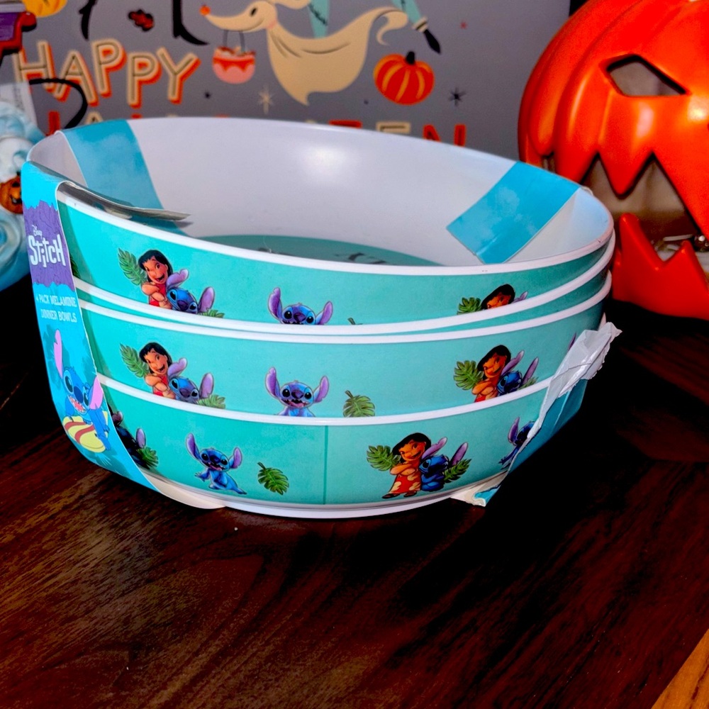 Disney lilo and Stitch plastic bowls